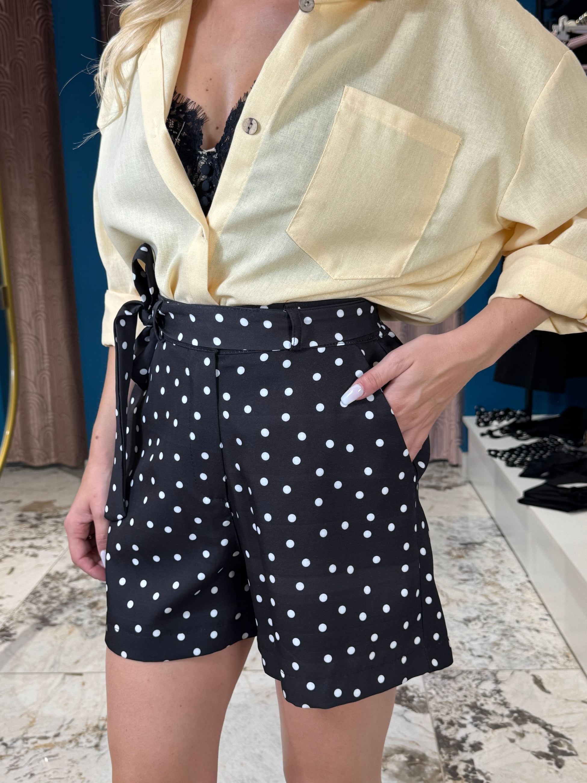 Shorts Pois Black